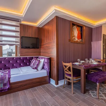 Rose Hotel